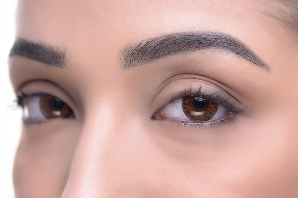 natural-eyes-coloured-eye-lens-soft-cosm-715HykEtz-L.jpg