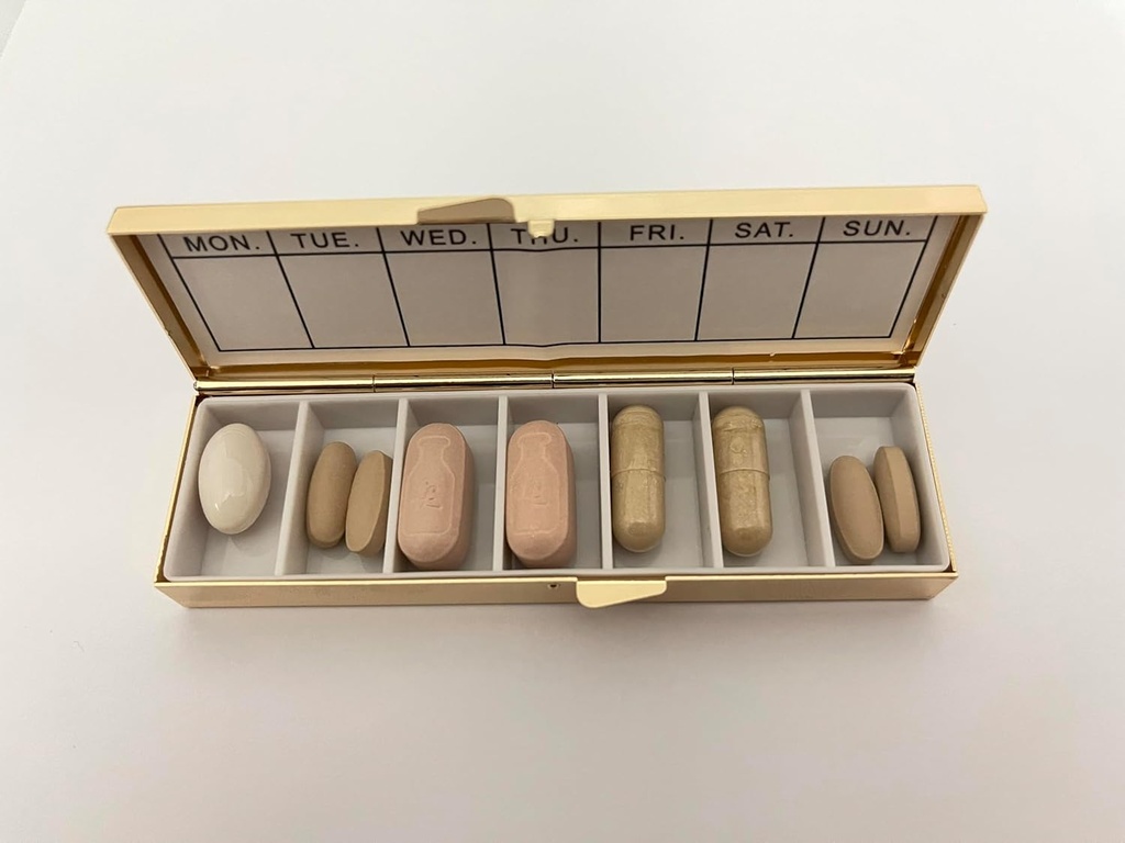 amyzone-pill-organizer-weekly-7-day-with-3.jpg