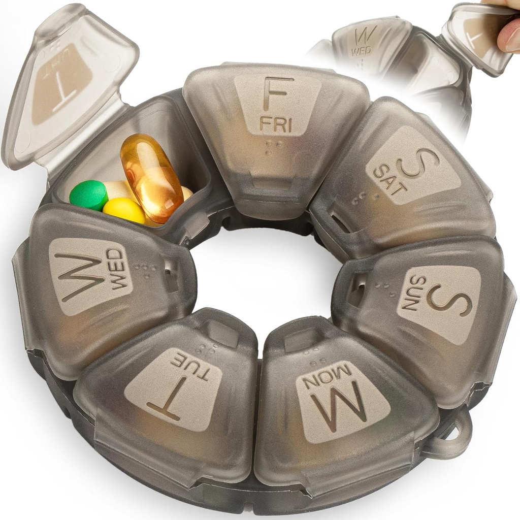 Round Weekly Pill Korraldaja, TPU Kummeeritud, Reisipillide konteiner 7 päeva, 7 suurt komponenti, suurepärane igapäevaste vitamiinide ja toidulisandite, Cute Pill Case suurte kirjade ja Braille (hall)