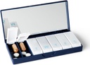 PORT X POLISH Designer Weekly Pill Box Korraldaja (Single 1X Daily, Navy) | Kompaktne, stiilne 7-päevane vitamiinilisajuhtum | Armas kaasaskantav Mini reisimeditsiini vedaja | BPA-Free Pillbox Caddy